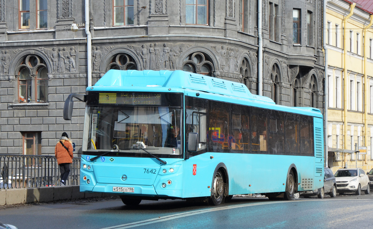 Saint Petersburg, LiAZ-5292.67 (CNG) # 7642