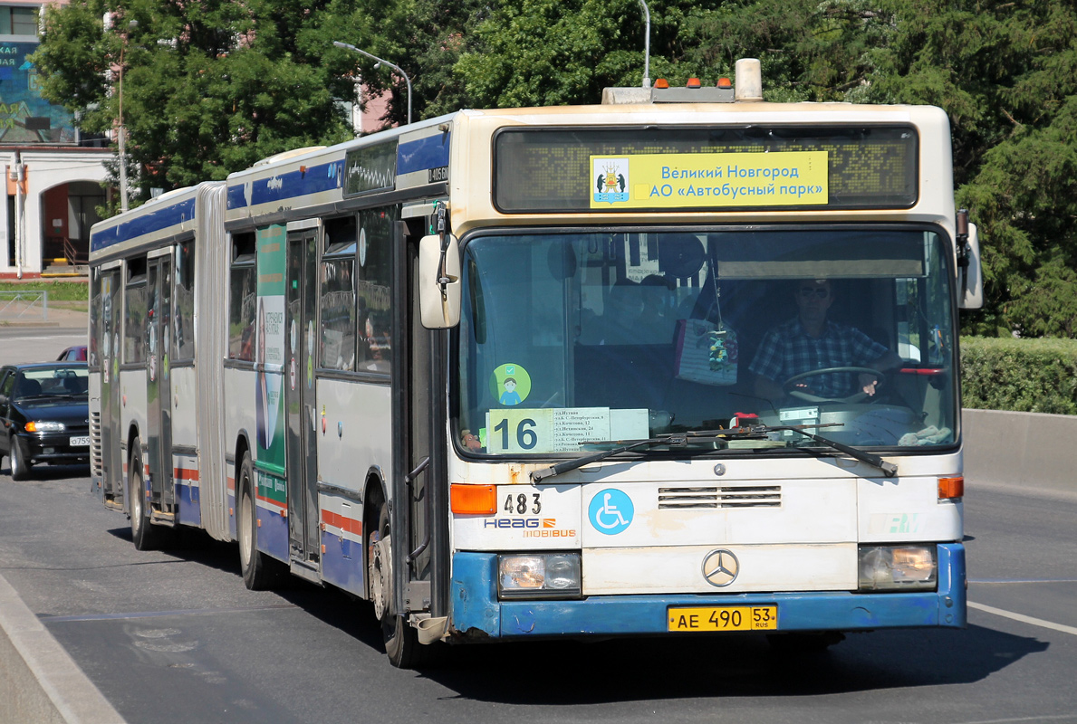Novgorod region, Mercedes-Benz O405GN # 483