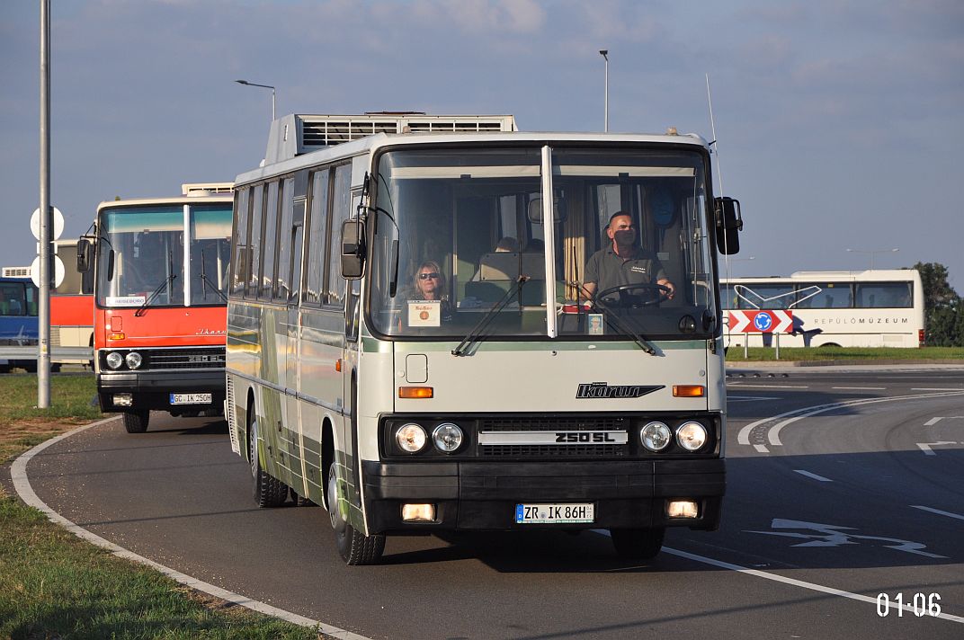 Thuringia, Ikarus 250 # ZR-IK 86H; Hungary — III. Ikarus Találkozó, Aeropark (2021)