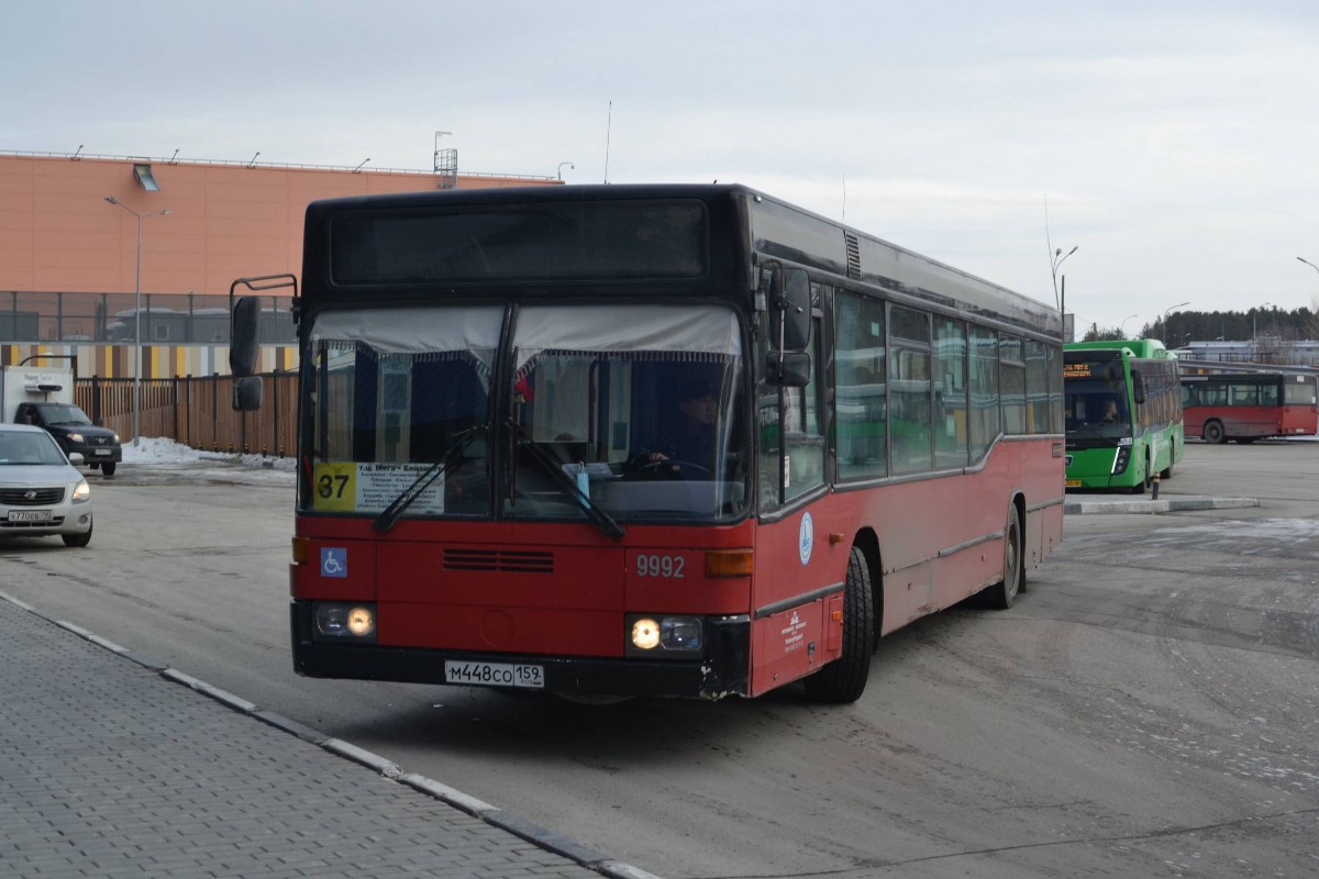 Sverdlovsk region, Mercedes-Benz O405N2 # М 448 СО 159