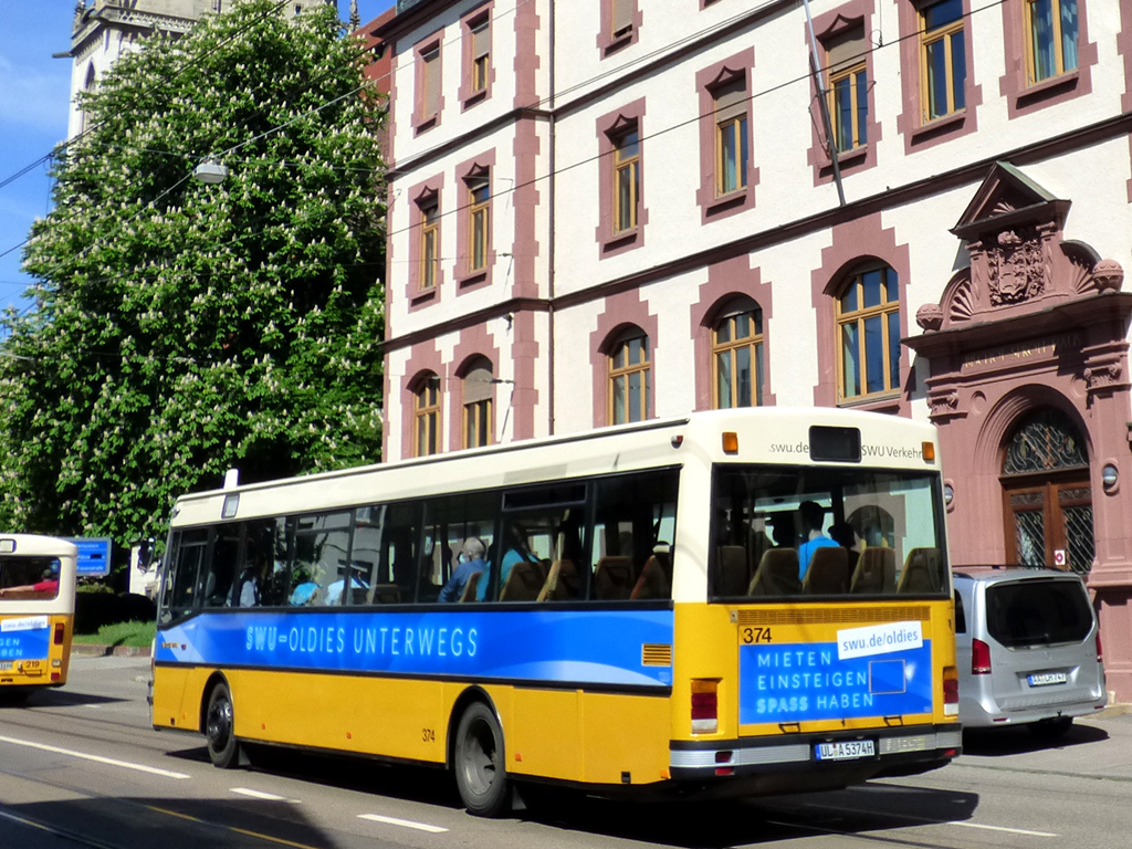 Baden-Württemberg, Setra S215SL # 374