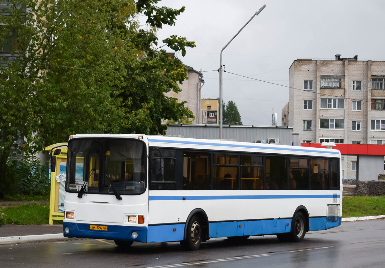 Tver region, LiAZ-5256.36 # АМ 124 69