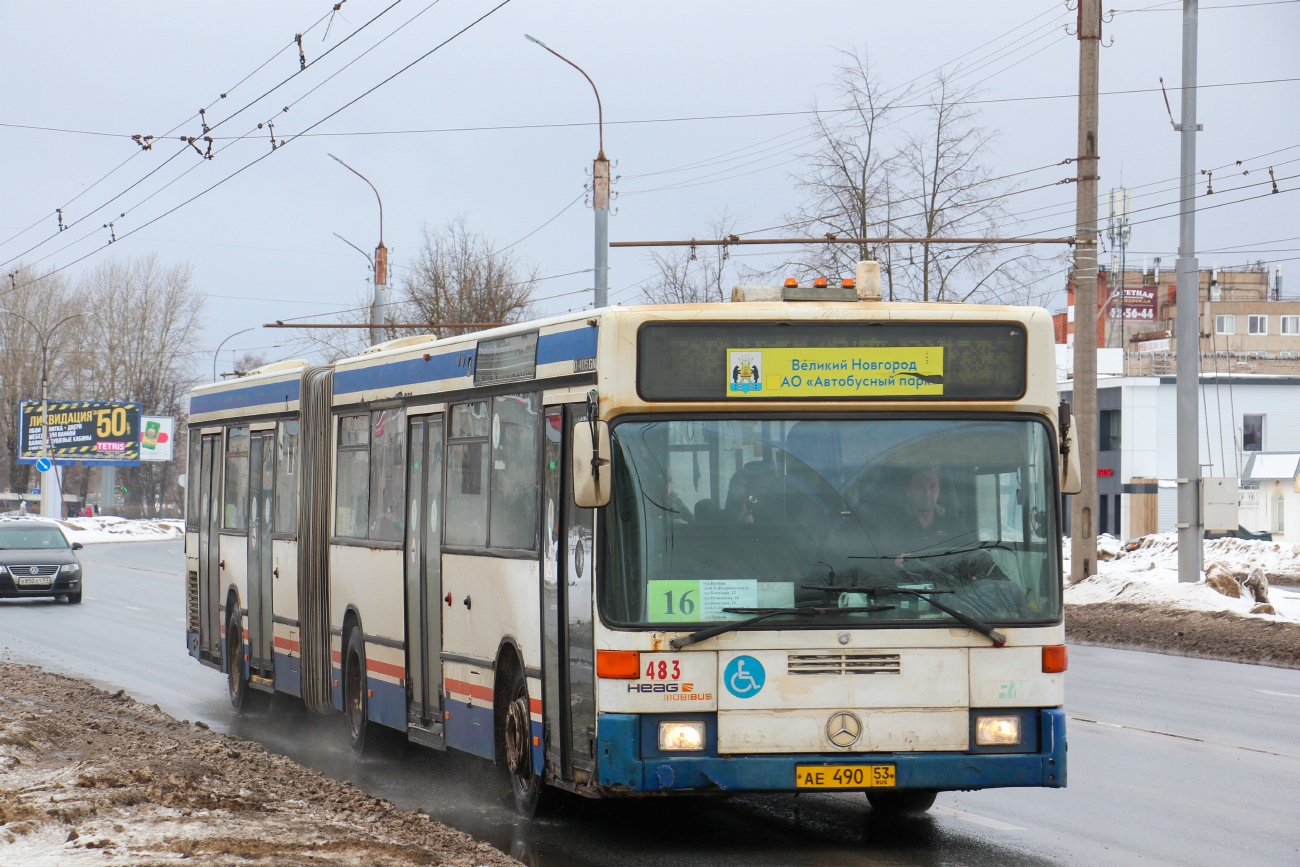 Novgorod region, Mercedes-Benz O405GN # 483