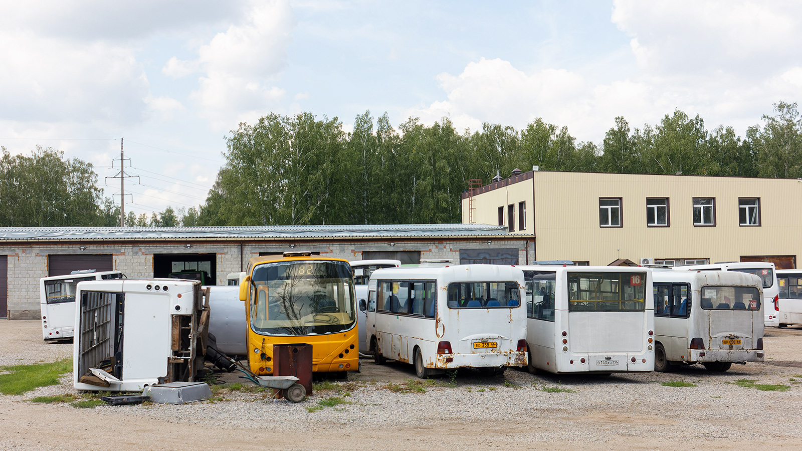 Sverdlovsk region, Bogdan A20111 # В 144 АН 196; Sverdlovsk region, Hyundai County LWB (TagAZ) # ЕО 338 66
