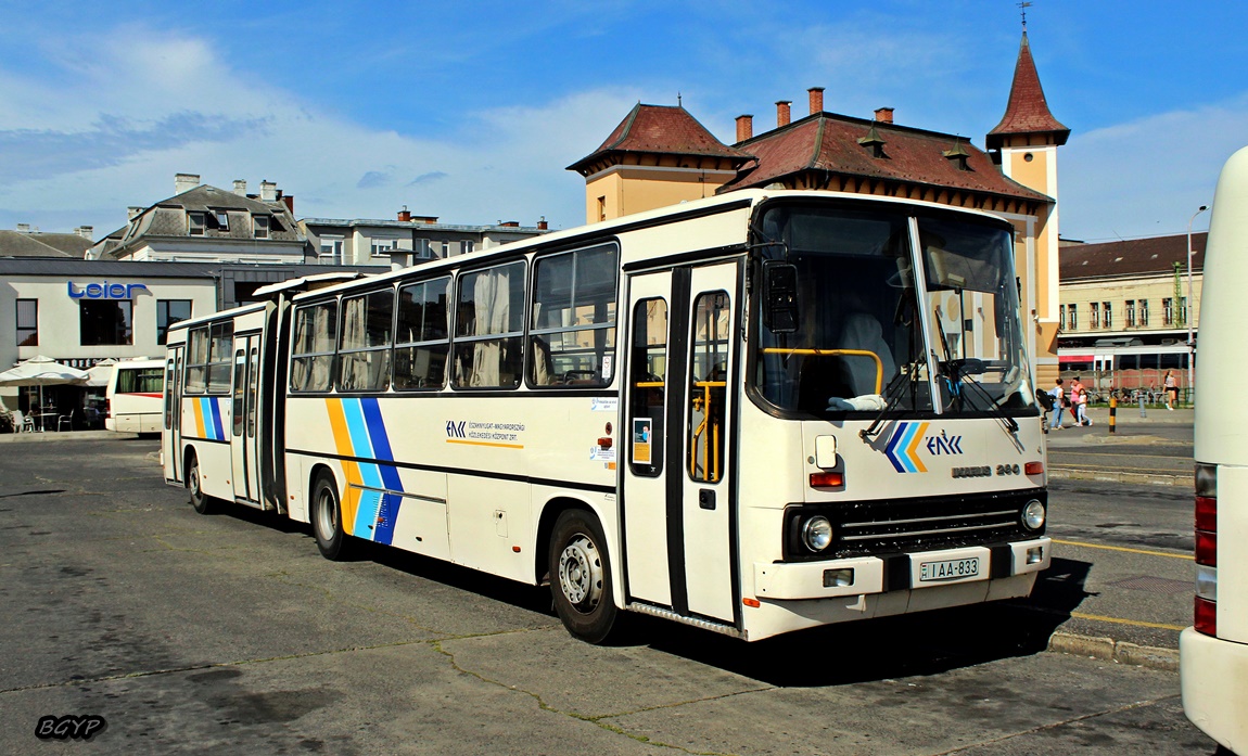Hungary, Ikarus 280.30M # IAA-833