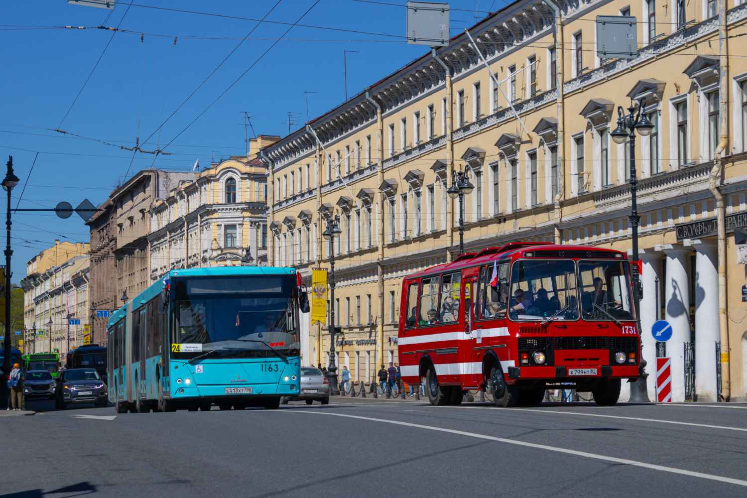 Saint Petersburg, MAZ-216.066 # 1163; Saint Petersburg, PAZ-3205 (00) # 1731; Saint Petersburg — V International Transport Festival "SPbTransportFest-2024"
