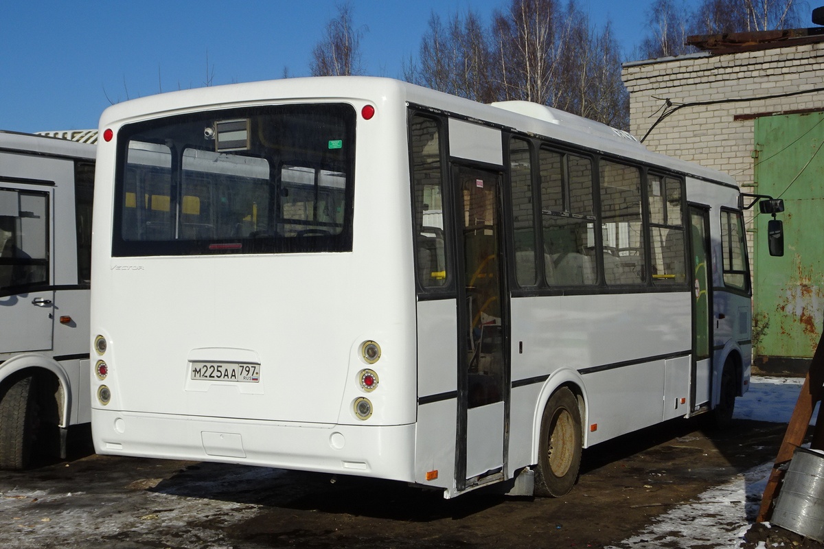 Yaroslavl region, PAZ-320412-04 "Vector" # М 225 АА 797