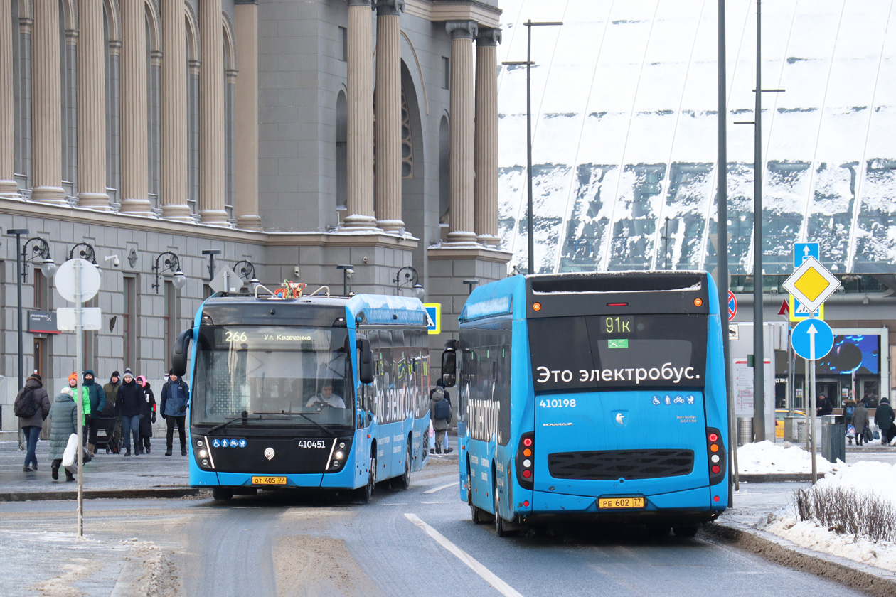 Москва, КАМАЗ-6282 № 410451; Москва, КАМАЗ-6282 № 410198