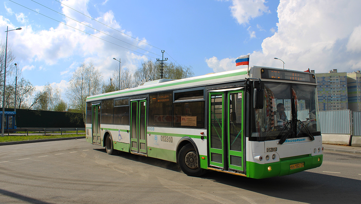 Moskwa, LiAZ-5292.22 (2-2-2) Nr 012910