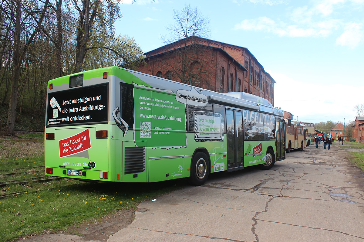 Нижняя Саксония, Mercedes-Benz O405N2 CNG № H-JT 318; Нижняя Саксония — Bustreffen Wehmingen Hannoversches Straßenbahnmuseum 17.04.2016