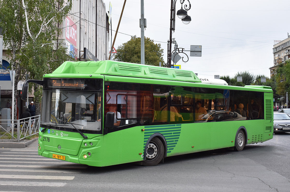 Tyumenyi terület, LiAZ-5292.67 (CNG) sz.: 2176