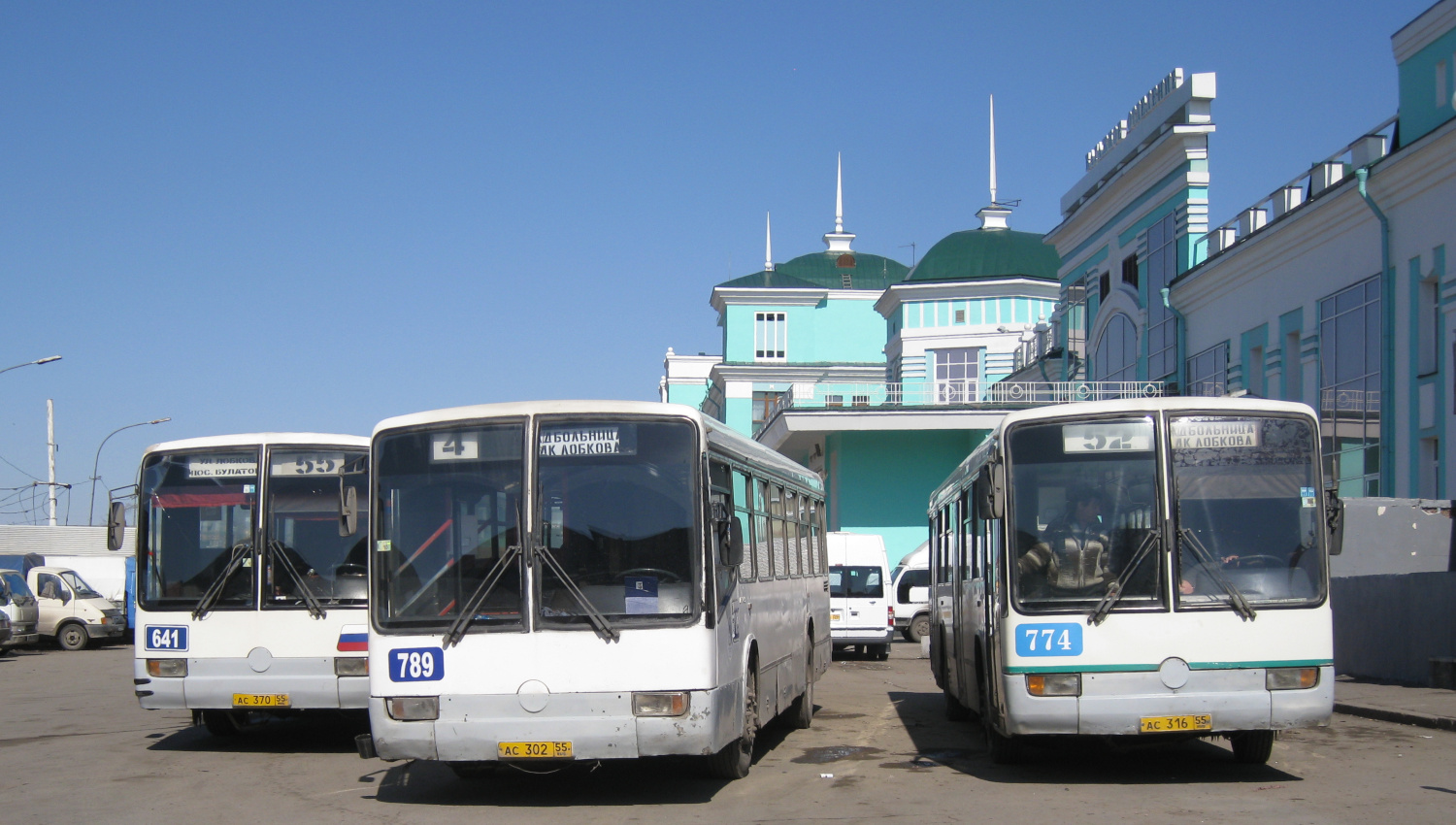 Obwód omski, Mercedes-Benz O345 Nr 789; Obwód omski, Mercedes-Benz O345 Nr 774