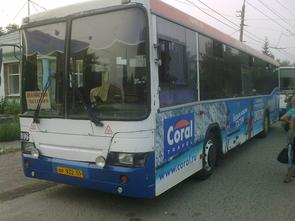 Obwód omski, NefAZ-5299-20-15 Nr 1016; Obwód omski, LiAZ-5256.45 Nr 1943