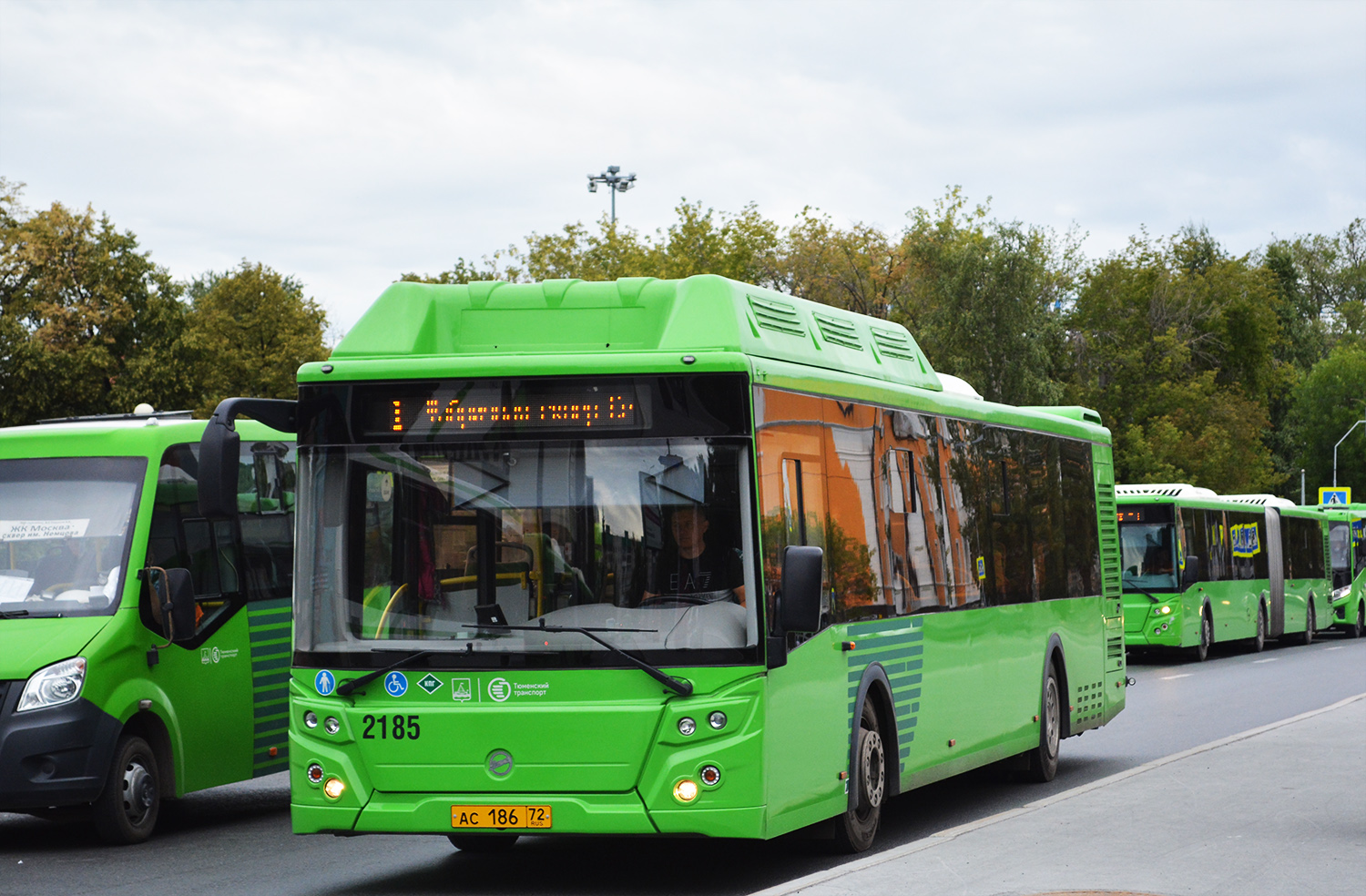 Тюменская область, ЛиАЗ-5292.67 (CNG) № 2185