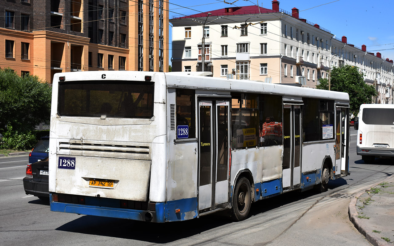 Omszki terület, NefAZ-5299-20-15 sz.: 1288