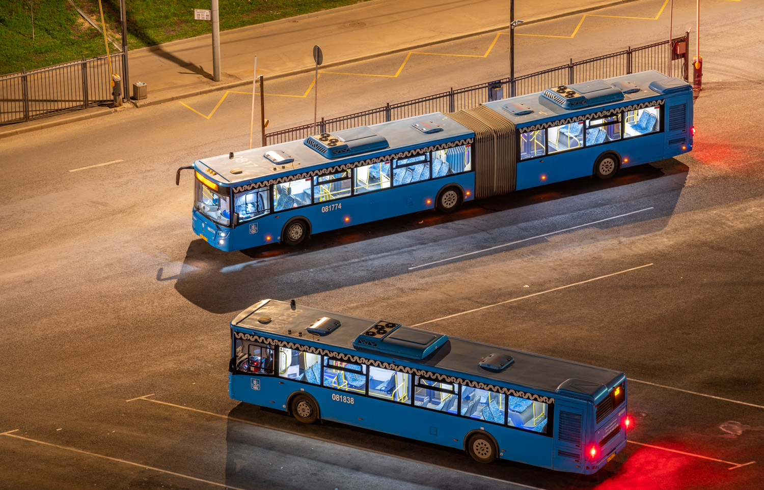 Москва, ЛиАЗ-6213.65 № 081774; Москва, ЛиАЗ-5292.65 № 081838