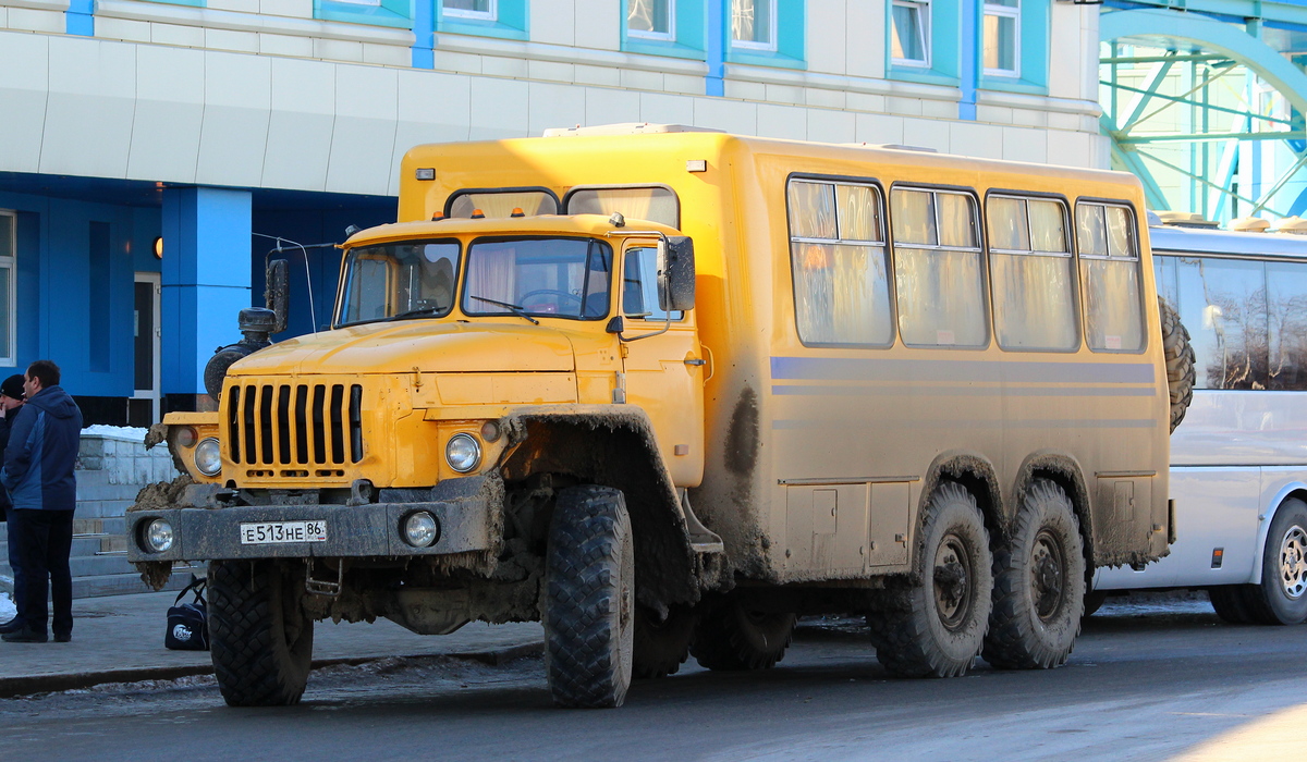 Ханты-Мансийский АО, КАвЗ-42243 № Е 513 НЕ 86