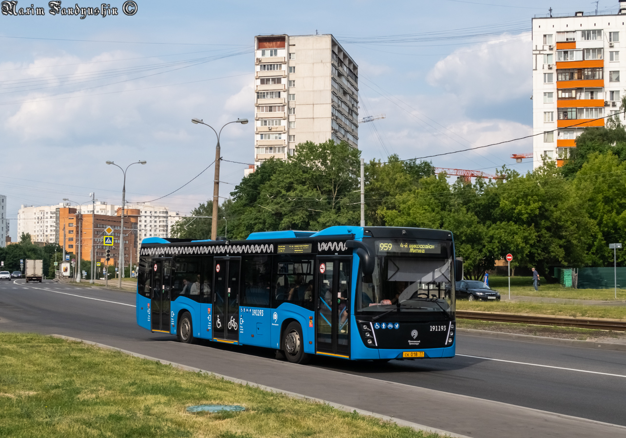 Moskau, NefAZ-5299-40-52 Nr. 191193