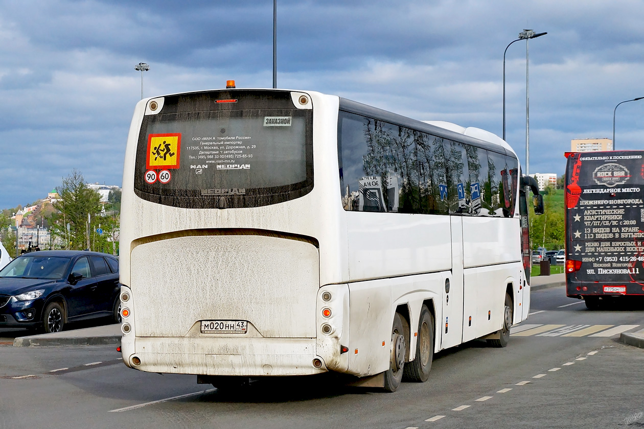 Кировская область, Neoplan P22 N2216/3SHDL Tourliner L № М 020 НН 43